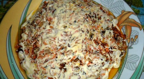 Слоенный салат с фасоли