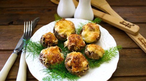 Начиненные грибы в духовке