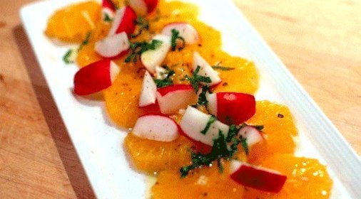Салат из редиски с апельсином