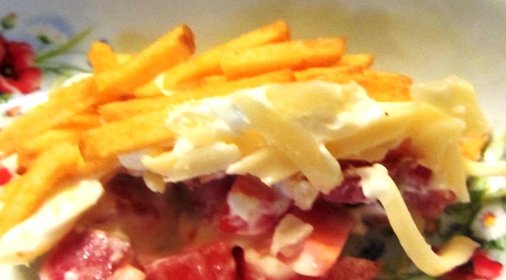 Салат с жареным картофелем