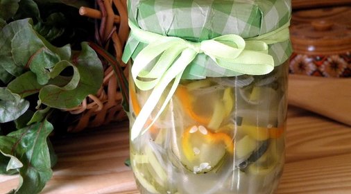 Салат Зимний король из огурцов