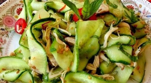 Салат из огурцов и курицы