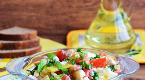 Салат из стручковой фасоли с курицей