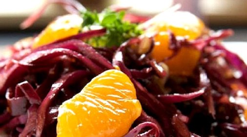 Свекольный салат с мандаринами