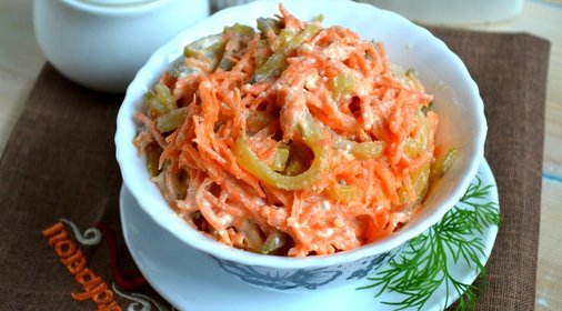 Салат из огурцов с морковкой по-корейски