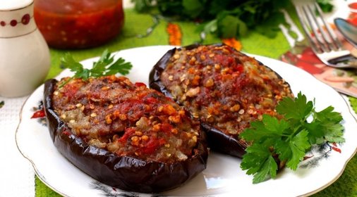 Баклажаны фаршированные мясным фаршем