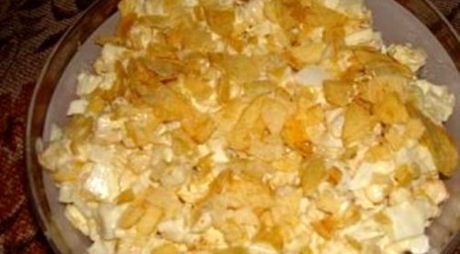 Салат с чипсами