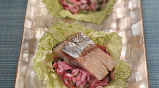 Рисовый салат с сельдью