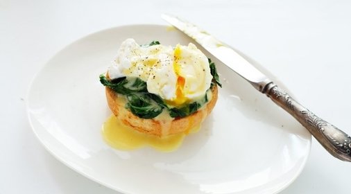 Яйцо-пашот с голландским соусом