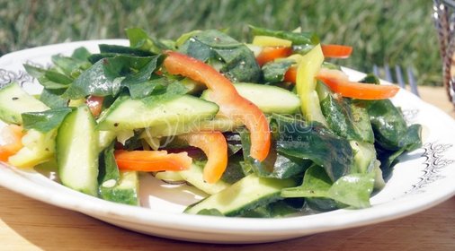 Овощной салат со щавелем