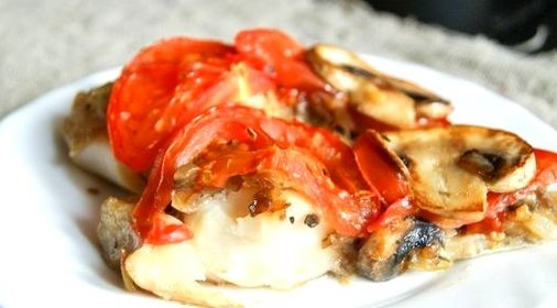 Минтай в духовке с грибами