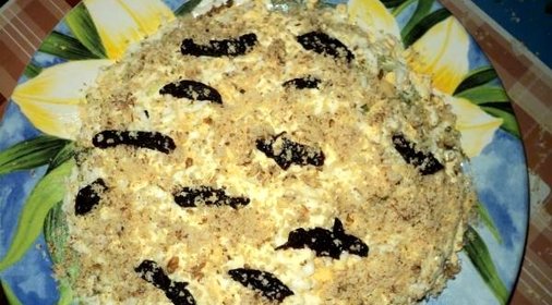 Салат Березовая роща с черносливом