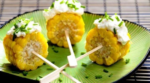 Кукуруза в початках с фетой и мятой