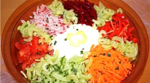 Салат к голубцам