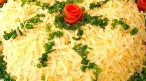 Салат «Праздничный» с сырoм