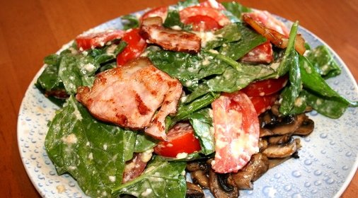 Салат со шпинатом