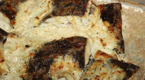 Камбала в сметане