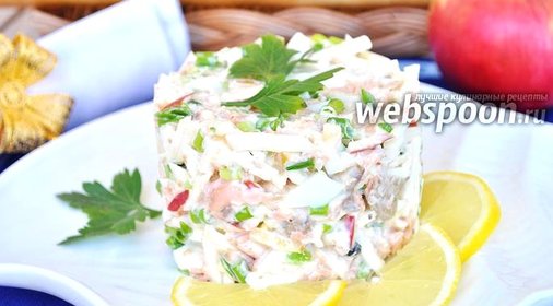 Салат из вареной красной рыбы