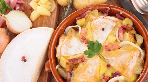 Французское картофельное блюдо тартифлет