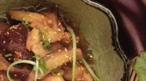 Баклажановый салат с кунжутными семечками