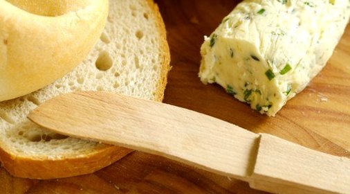 Сырное масло с базиликом