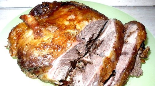 Баранина с черносливом