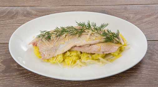 Форель, запеченная в бумаге с картофелем, за 30 минут