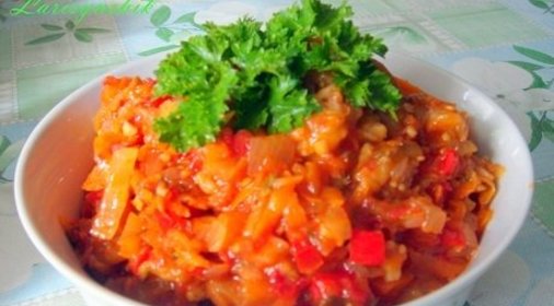 Синенькие - икра баклажанная кусочками