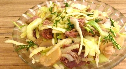 Салат из капусты и грибов