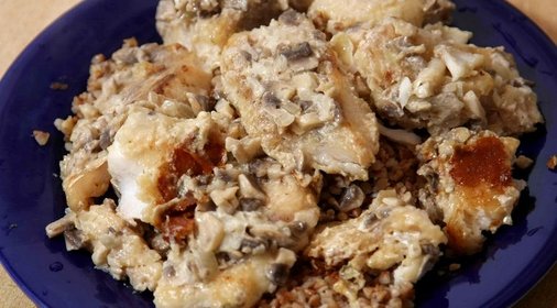 Филе судака под соусом