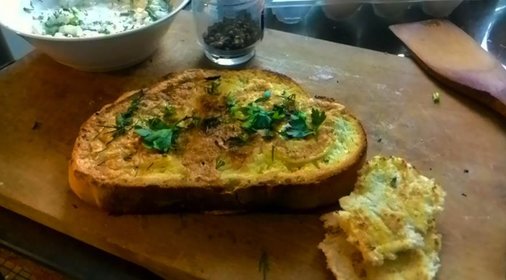 Сэндвич с жареным яйцом