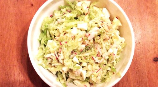 Салат с редькой и яйцом