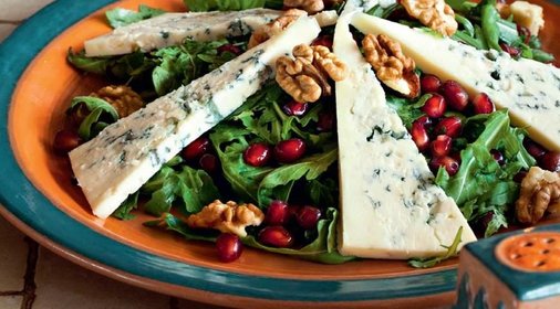 Cвиная вырезка под овощным соусом с овощами