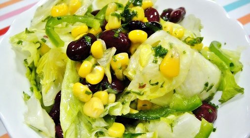 Мексиканский салат с фасолью