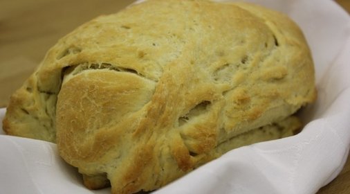 Cалат из помидор и шпината