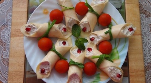 Салат с креветками и свежими овощами