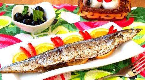 Запеченная сайра в духовке