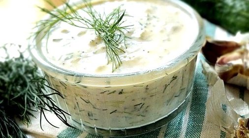 Дзадзики с оливковым маслом