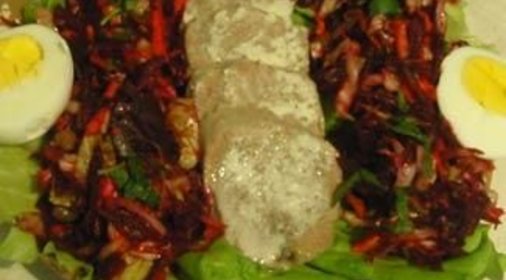 Салат с говяжьим языком и овощами