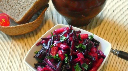 Свекольный салат со стручковой фасолью