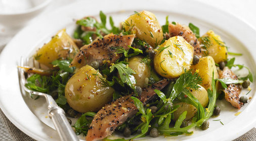 Салат из скумбрии с горчичной заправкой