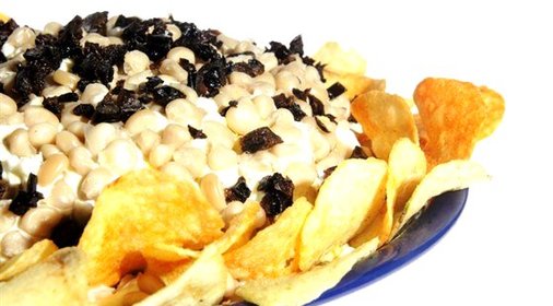 Салат из кукурузы и чернослива