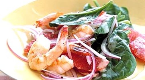 Салат со шпинатом, креветками и грейпфрутом
