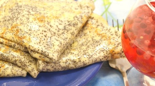 Салат из креветок и спаржи