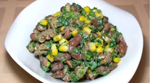 Фасолевый салат с грибами