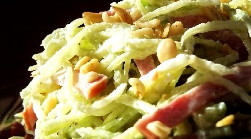 Салат с редькой и курицей