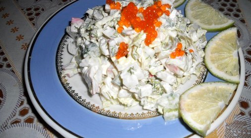 Салат с крабовым мясом и оливками