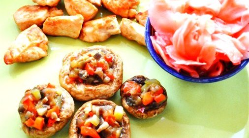 Шампиньоны, фаршированные овощами