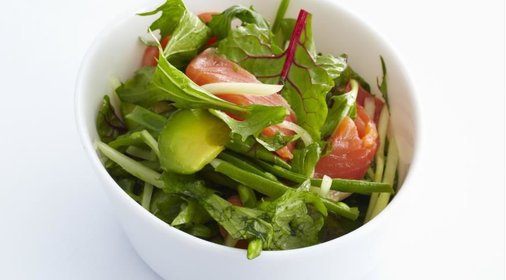 Салат с лососем