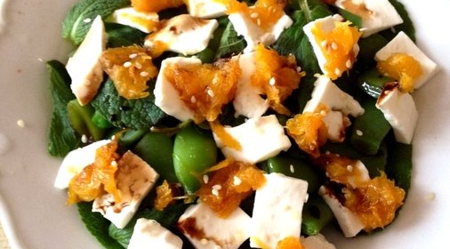 Салат с зеленой фасолью, апельсинами и сыром